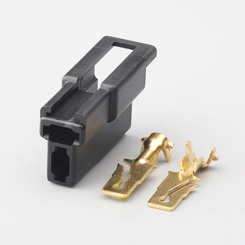 Domestic connector DJ7028A-6.3-11 Automotive connector connector 6.3 series 2-hole wire harness plug
Domestic connector DJ7028A-6.3-11 Automotive connector connector 6.3 series 2-hole wire harness plug