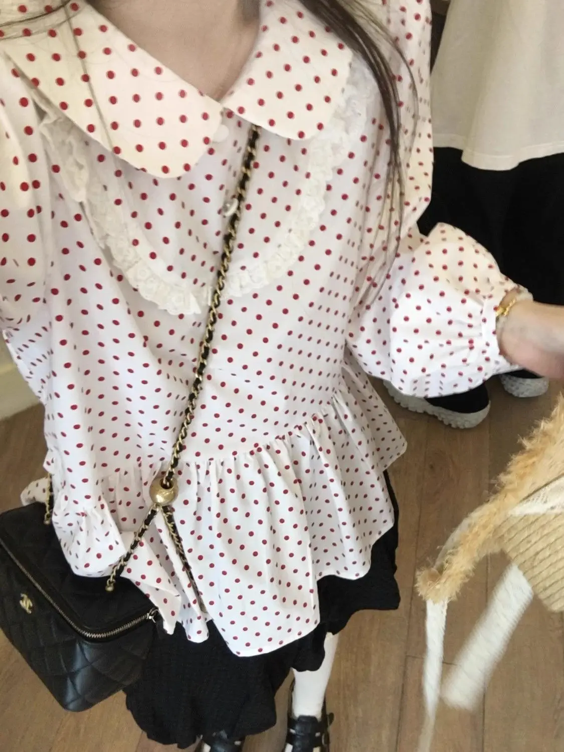 Onalippa Design Sense Niche Red Polka Dot Collar 2025 New Double-layer Lace Japanese Cute Doll Shirt Long Sleeved Shirt Top
Onalippa Design Sense Niche Red Polka Dot Collar 2025 New Double-layer Lace Japanese Cute Doll Shirt Long Sleeved Shirt Top