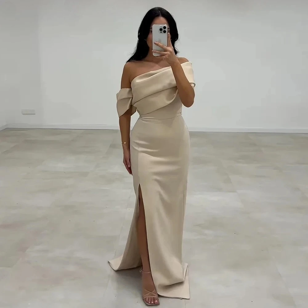Customized Elegant Champagne Satin Bridesmaid Dresses Mermaid One Shoulder Side Slit Draped Wedding Party Prom Gowns for Women
Customized Elegant Champagne Satin Bridesmaid Dresses Mermaid One Shoulder Side Slit Draped Wedding Party Prom Gowns for Women