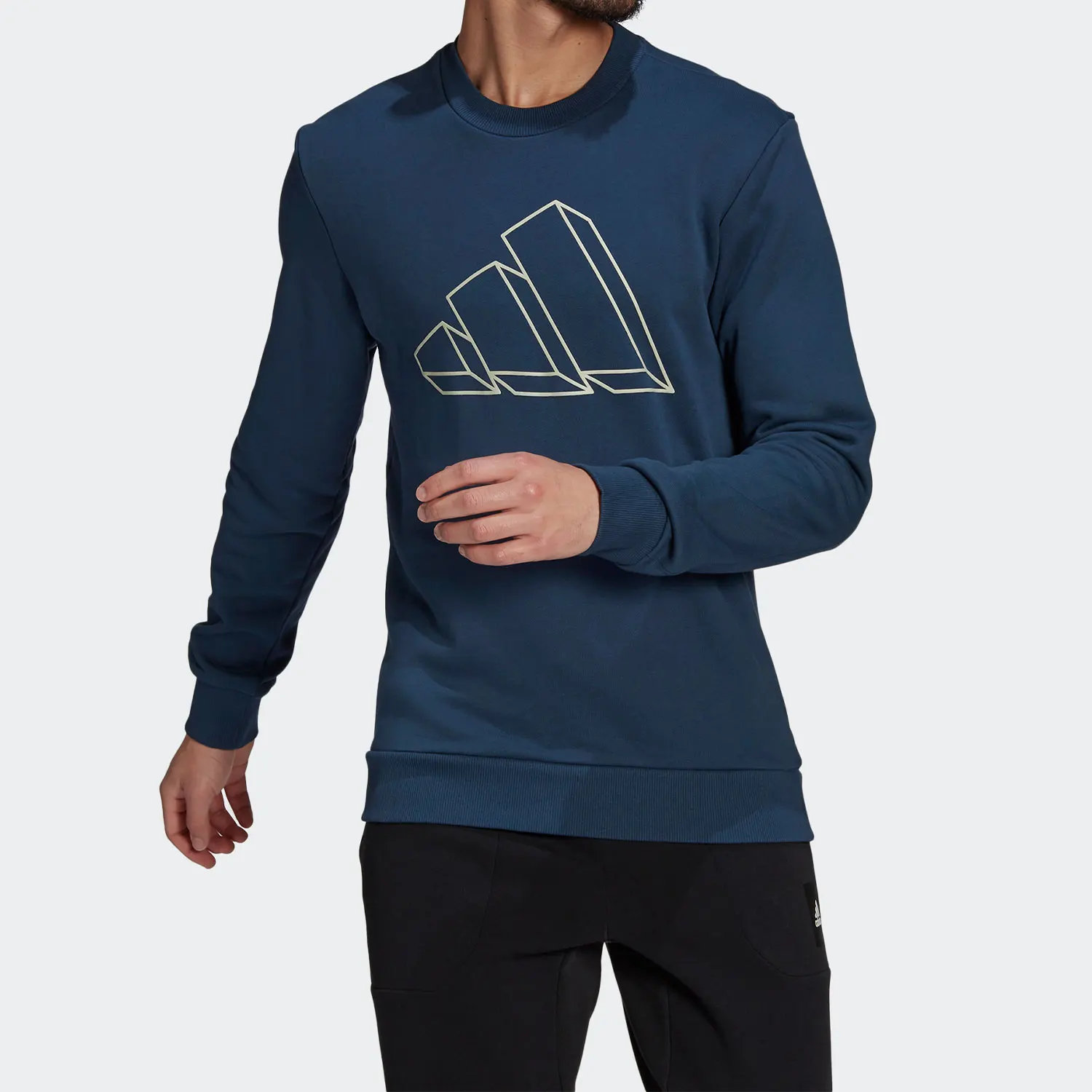 Мужская свободная толстовка с круглым вырезом Adidas Originals Authentic New Season GL5671
Мужская свободная толстовка с круглым вырезом Adidas Originals Authentic New Season GL5671