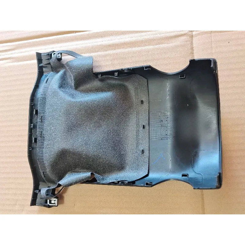 For Audi A4L B9 Q5L C8 2019-2025 Multi Functional Steering Wheel Combination Switch Protective Plate Upper Lower Shields
For Audi A4L B9 Q5L C8 2019-2025 Multi Functional Steering Wheel Combination Switch Protective Plate Upper Lower Shields