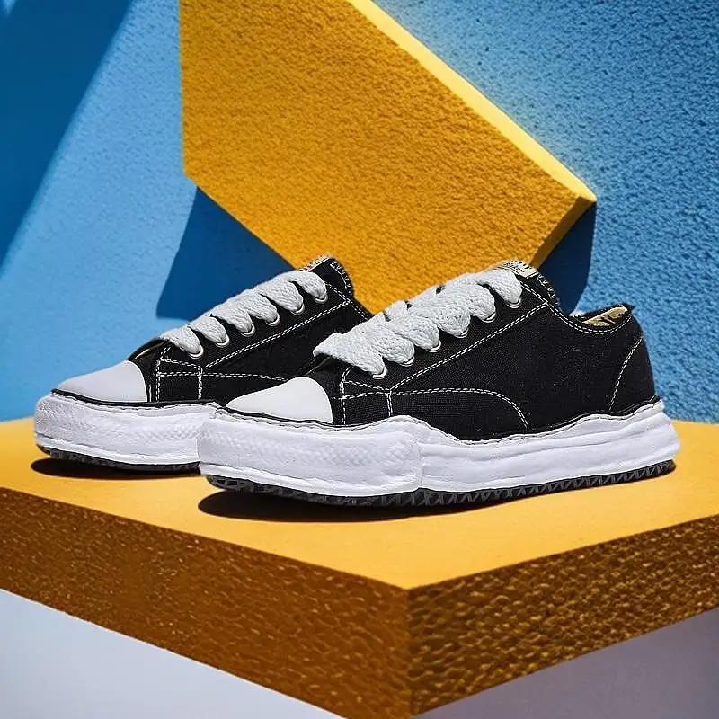 New 2024 autumn canvas shoes for men low-top thick-soled height-enhancing casual versatile niche sneakers dissolving shoes
New 2024 autumn canvas shoes for men low-top thick-soled height-enhancing casual versatile niche sneakers dissolving shoes