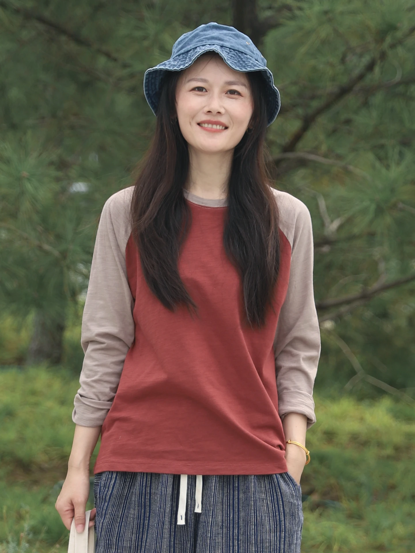 Женская длинная футболка Autumn Valley из чистого хлопка, бамбукового вискозы, повседневный универсальный топ, художественный свободный крой, круглый вырез Ne
Женская длинная футболка Autumn Valley из чистого хлопка, бамбукового вискозы, повседневный универсальный топ, художественный свободный крой, круглый вырез Ne