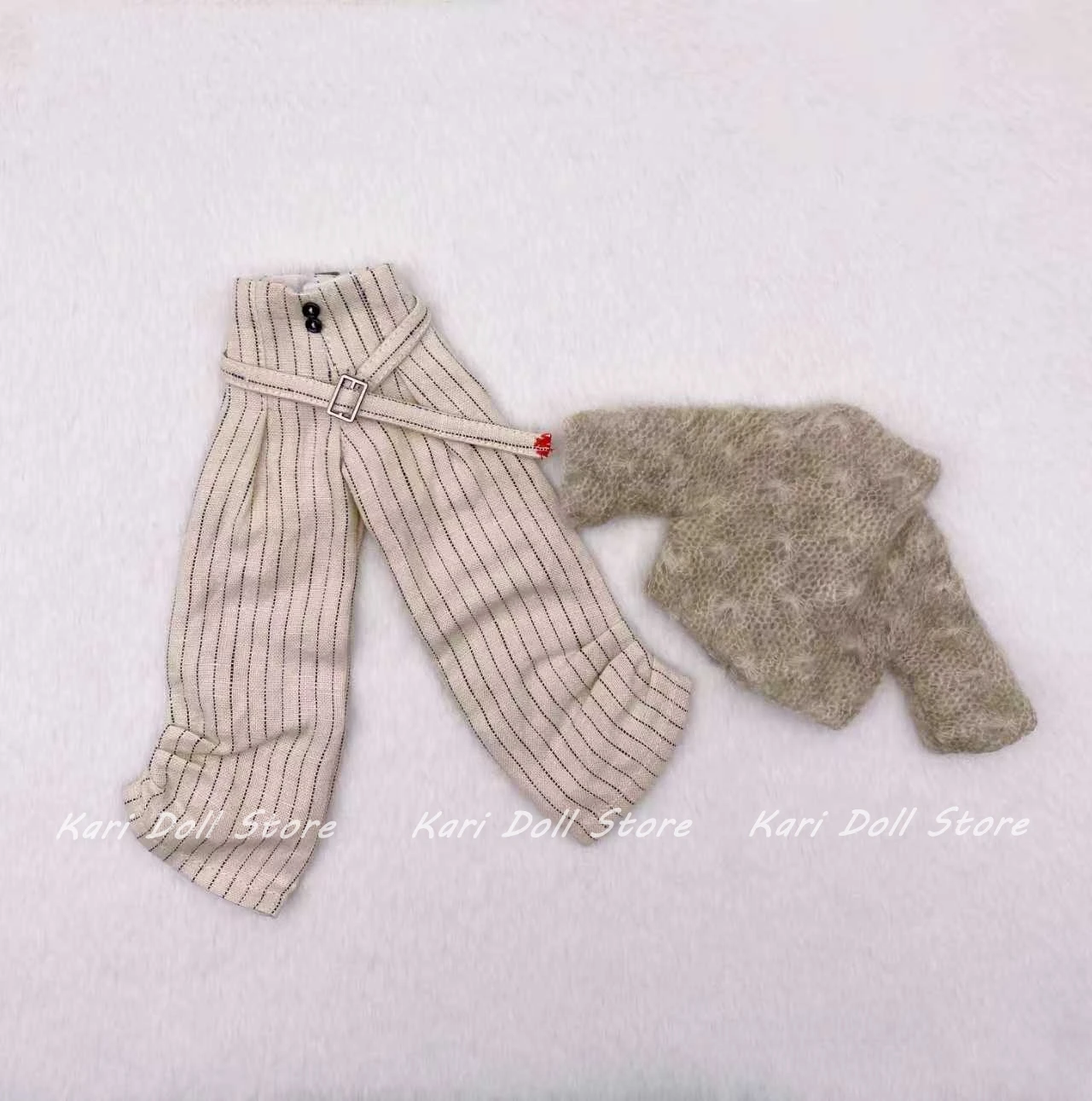 Kari Doll Одежда и юбки Осенняя серия зеленый свитер с бежевыми полосками и комплект штанов для куклы Landazz Landoudou
Kari Doll Одежда и юбки Осенняя серия зеленый свитер с бежевыми полосками и комплект штанов для куклы Landazz Landoudou