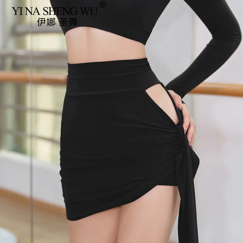 Новая юбка для латинских танцев, женская облегающая юбка на бретельках, сексуальная ажурная юбка с неровным подолом, одежда для бальных танцев, ча-ча, тренировочная танцевальная одежда
Новая юбка для латинских танцев, женская облегающая юбка на бретельках, сексуальная ажурная юбка с неровным подолом, одежда для бальных танцев, ча-ча, тренировочная танцевальная одежда