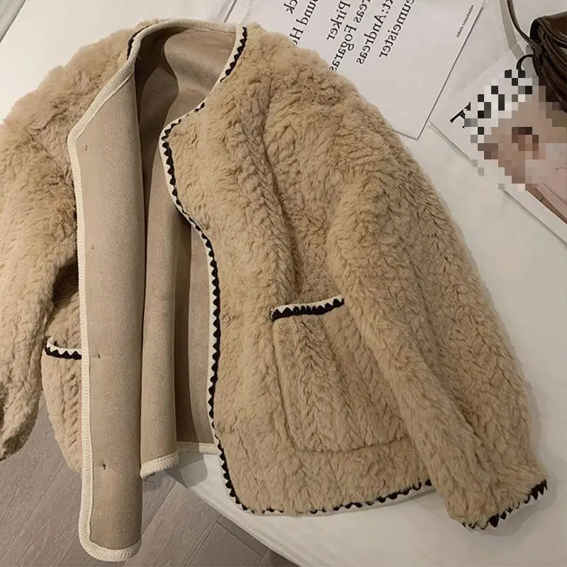 New Fashion Mink fur Coat Women's fur Coat Women's Coat Women's Autumn and Winter new Fur Short Ladies Wind Chaebol Daughter
New Fashion Mink fur Coat Women's fur Coat Women's Coat Women's Autumn and Winter new Fur Short Ladies Wind Chaebol Daughter