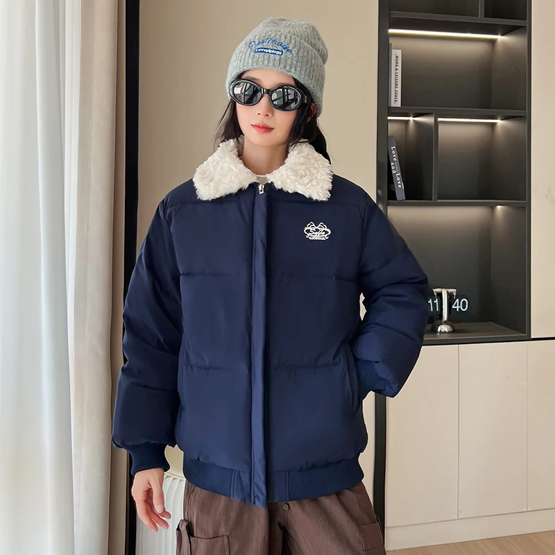 Зимняя утепленная женская куртка большого размера с наполнителем из хлопка и искусственного меха, свободного кроя, в корейском стиле, для повседневной носки, с полиэстеровой подкладкой
Зимняя утепленная женская куртка большого размера с наполнителем из хлопка и искусственного меха, свободного кроя, в корейском стиле, для повседневной носки, с полиэстеровой подкладкой