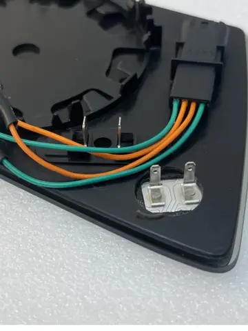 For BMW 5 E60 / E61 (2003-2009) 6 E63 / E64 (2004-2010) Car Wide Angle Heated Mirror Glass With 4 pins Rear-view heating lenses