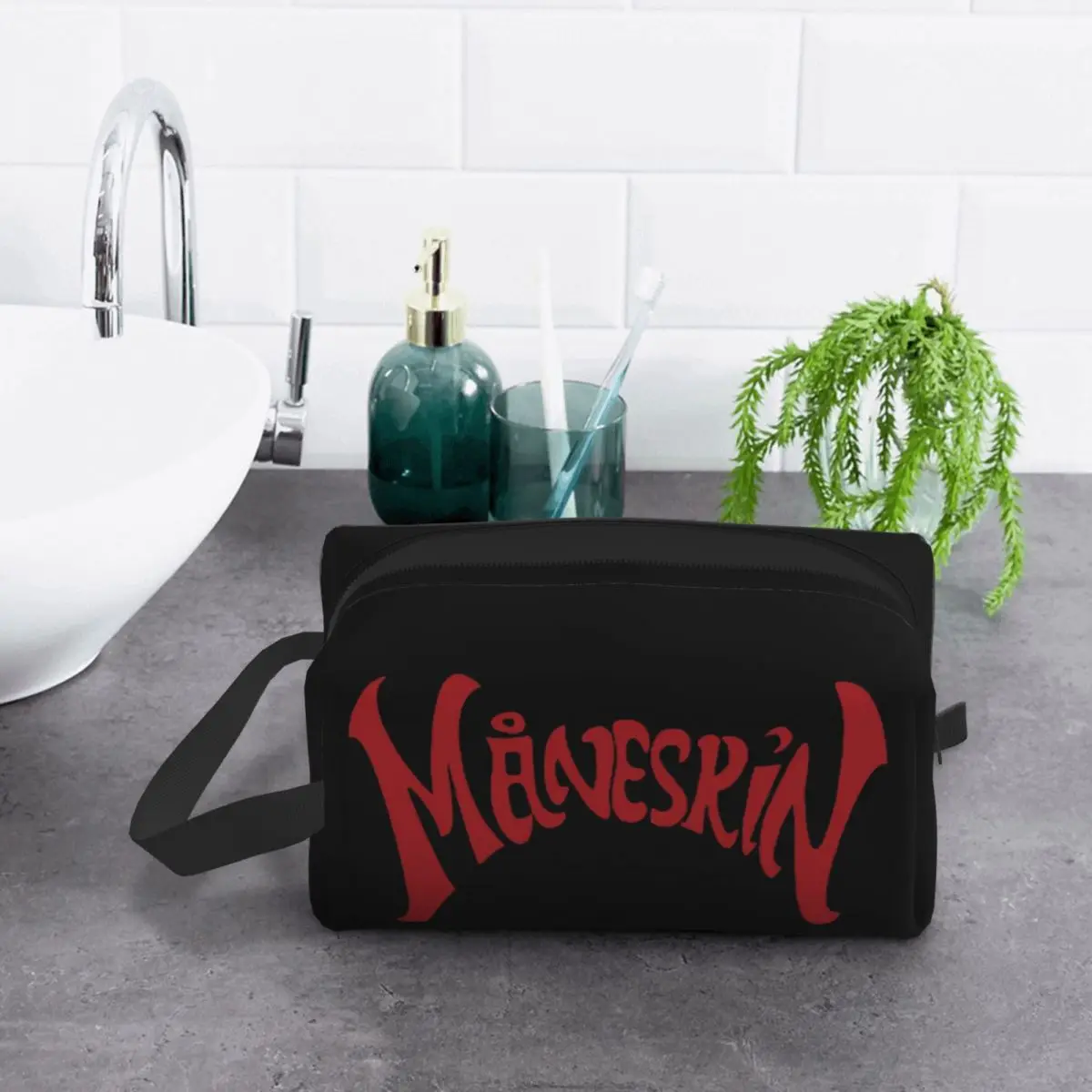 Maneskin Red Logo Makeup Bag Cosmetic Organizer Storage Dopp Kit Toiletry Cosmetic Bag for Women Beauty Travel Pencil Case
Maneskin Red Logo Makeup Bag Cosmetic Organizer Storage Dopp Kit Toiletry Cosmetic Bag for Women Beauty Travel Pencil Case