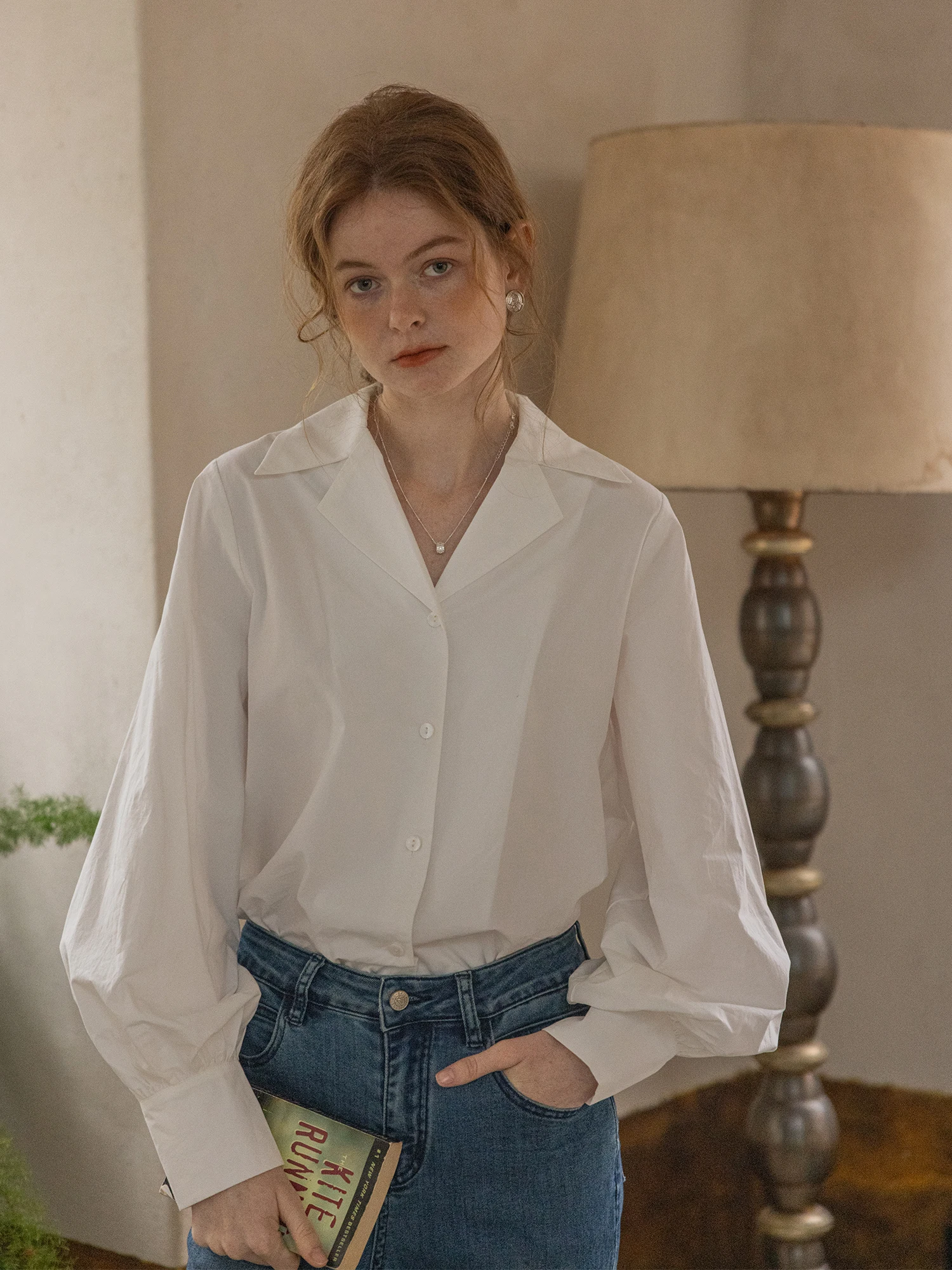 Женская классическая хлопковая блузка Dailyart прямого кроя с рукавами-фонариками и небольшим V-образным вырезом, дышащий топ с длинными рукавами во французском стиле
Женская классическая хлопковая блузка Dailyart прямого кроя с рукавами-фонариками и небольшим V-образным вырезом, дышащий топ с длинными рукавами во французском стиле