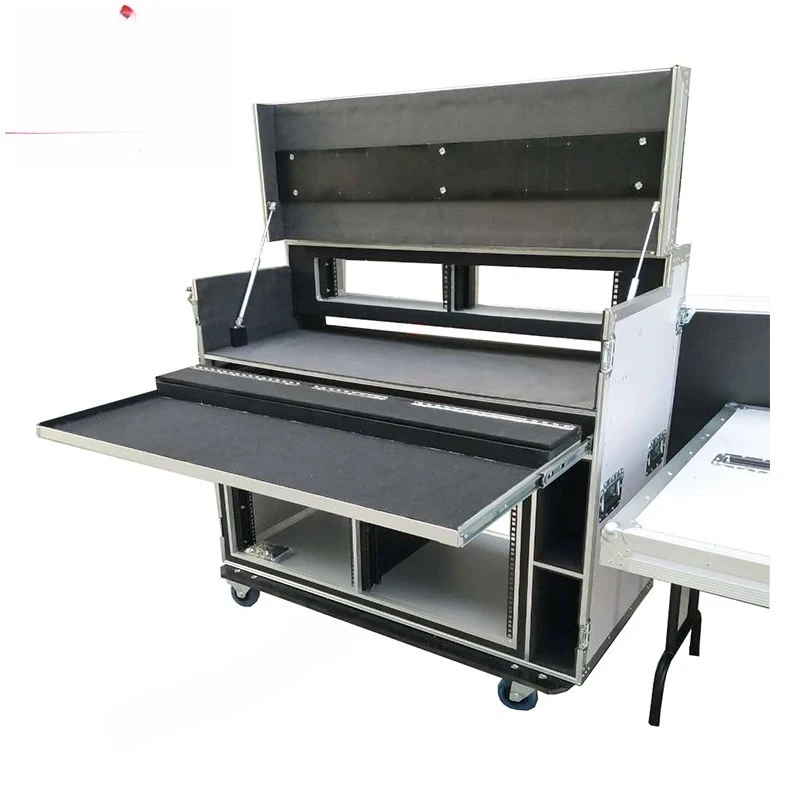 Professional Custom Dj Workstation Flight Case for TC2GO Broadcasting With Wheels 
Professional Custom Dj Workstation Flight Case for TC2GO Broadcasting With Wheels