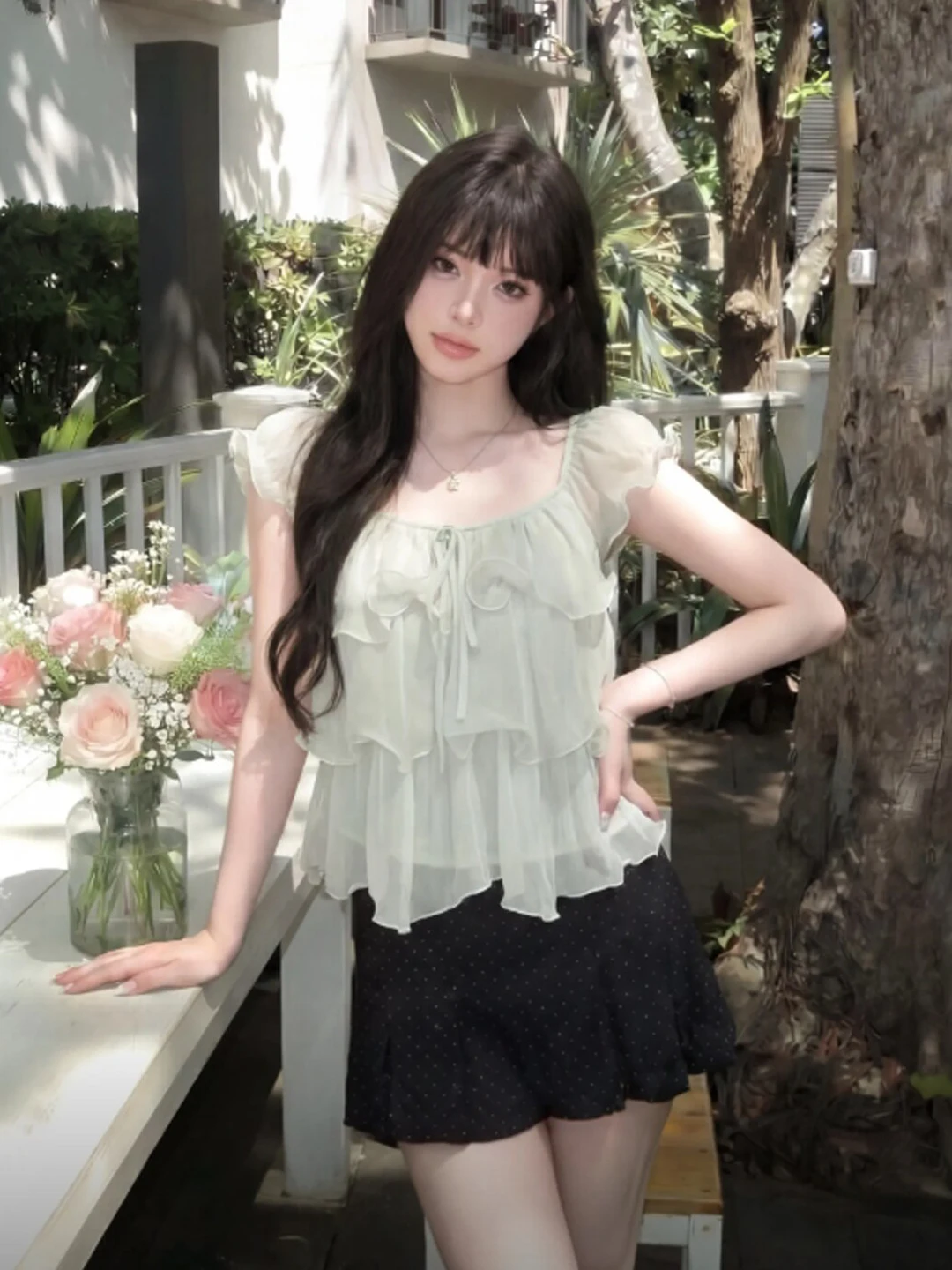 Gentle Wind Beautiful Loose Chiffon Top Unique Style Summer 2026 Short Sleeve V-Neck Women's Fashion Casual Elegant Blouse
Gentle Wind Beautiful Loose Chiffon Top Unique Style Summer 2026 Short Sleeve V-Neck Women's Fashion Casual Elegant Blouse