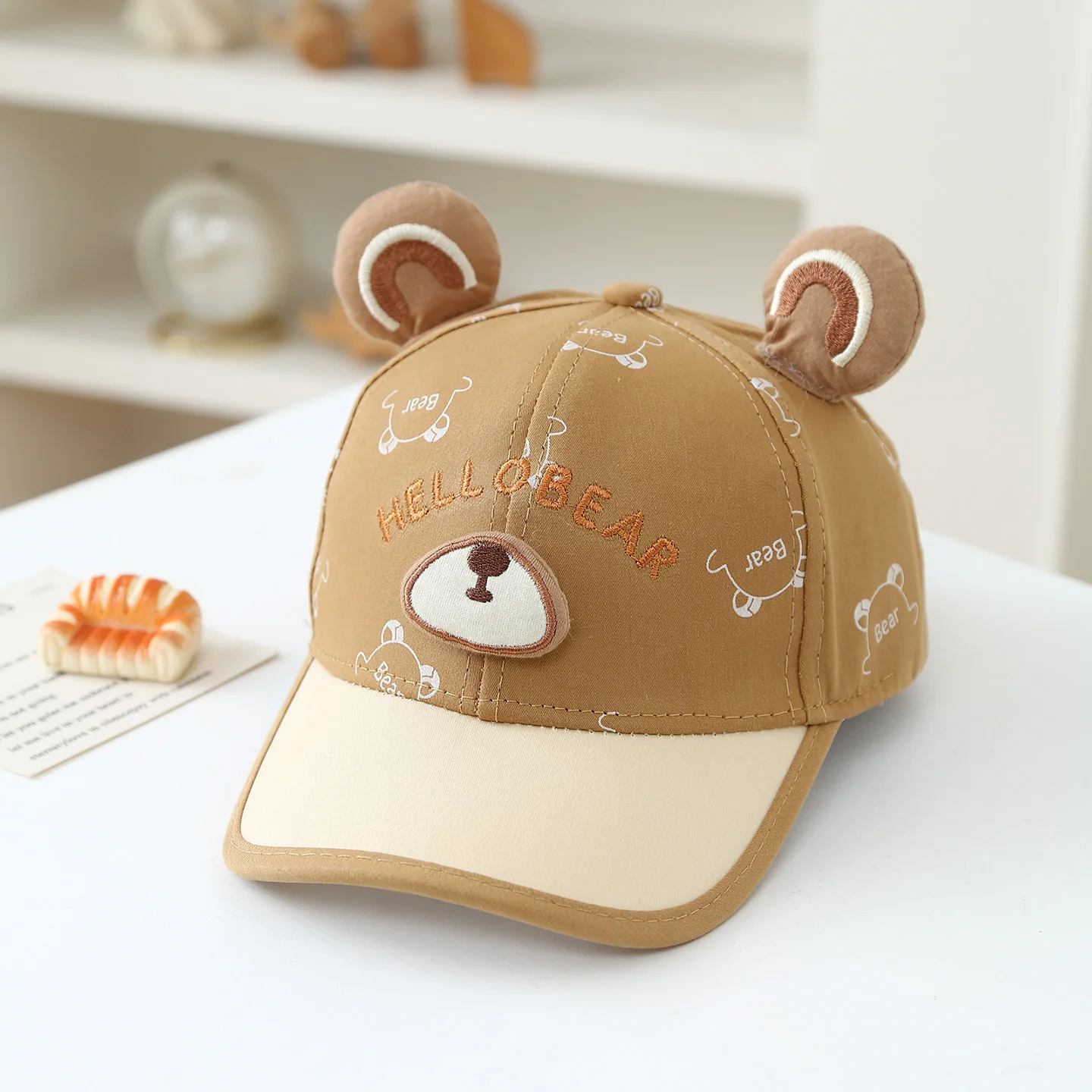 Cartoon embroidered bear children's baseball cap with soft brim for outdoor travel and sun protection. Cute and versatile
Cartoon embroidered bear children's baseball cap with soft brim for outdoor travel and sun protection. Cute and versatile