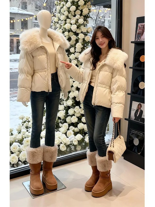 White Fluffy Long Sleeve Cotton Jacket Women's Short Style Winter New Arrival Warm Coat Stand Collar Cotton Padded Vest
White Fluffy Long Sleeve Cotton Jacket Women's Short Style Winter New Arrival Warm Coat Stand Collar Cotton Padded Vest
