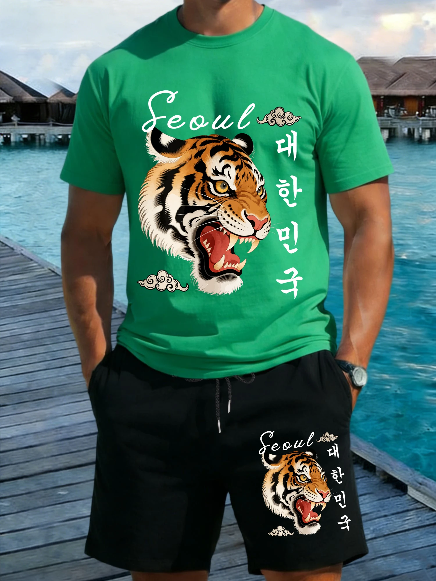 Creative Seoul Tiger Print T-Shirt Set Men Cotton Summer T Shirts Suits Wide-Leg Man Short Pants Pocket Drawstring Black Pant
Creative Seoul Tiger Print T-Shirt Set Men Cotton Summer T Shirts Suits Wide-Leg Man Short Pants Pocket Drawstring Black Pant