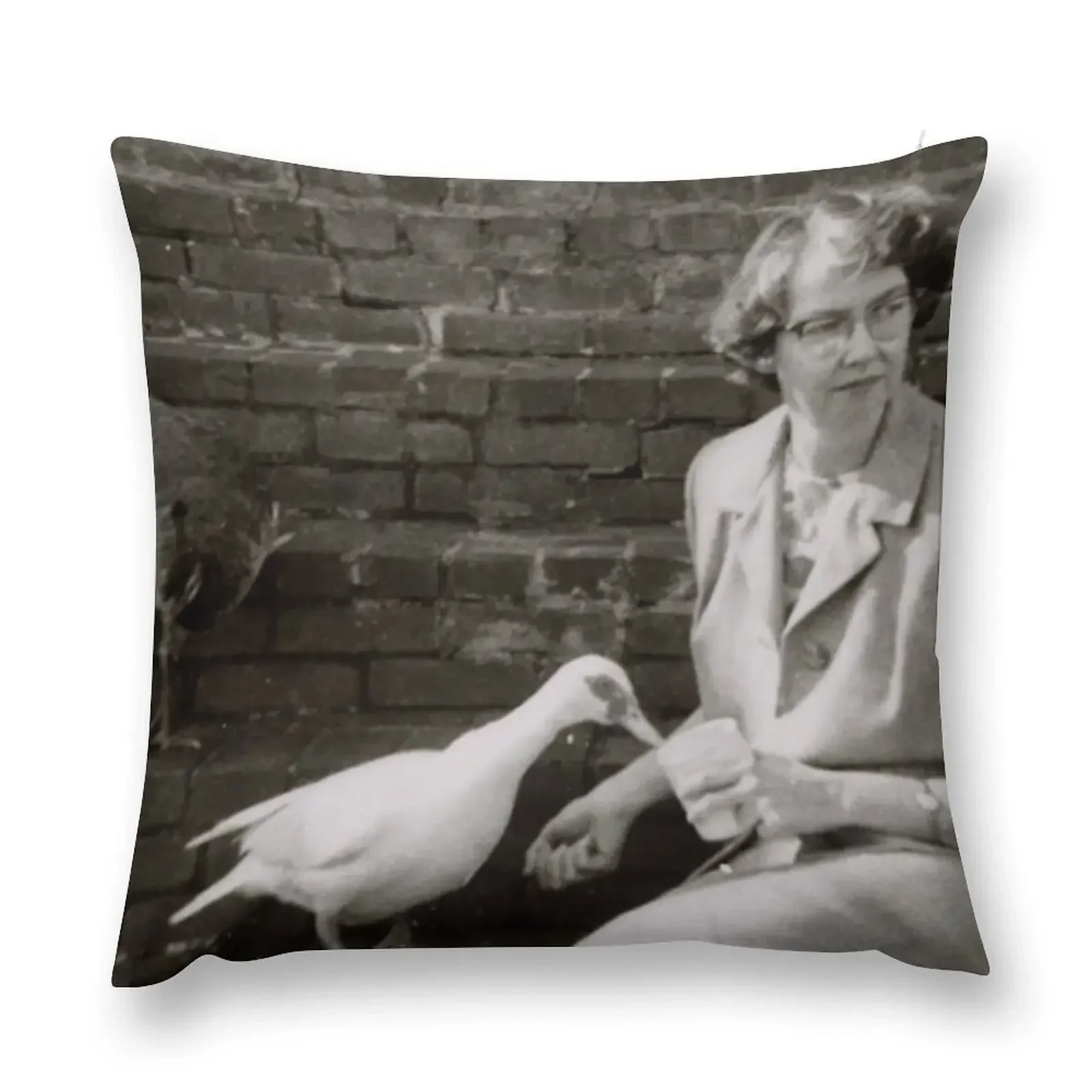 Flannery O'Connor Throw Pillow Cushions Christmas Covers Decorative Cover For Living Room pillow
Flannery O'Connor Throw Pillow Cushions Christmas Covers Decorative Cover For Living Room pillow