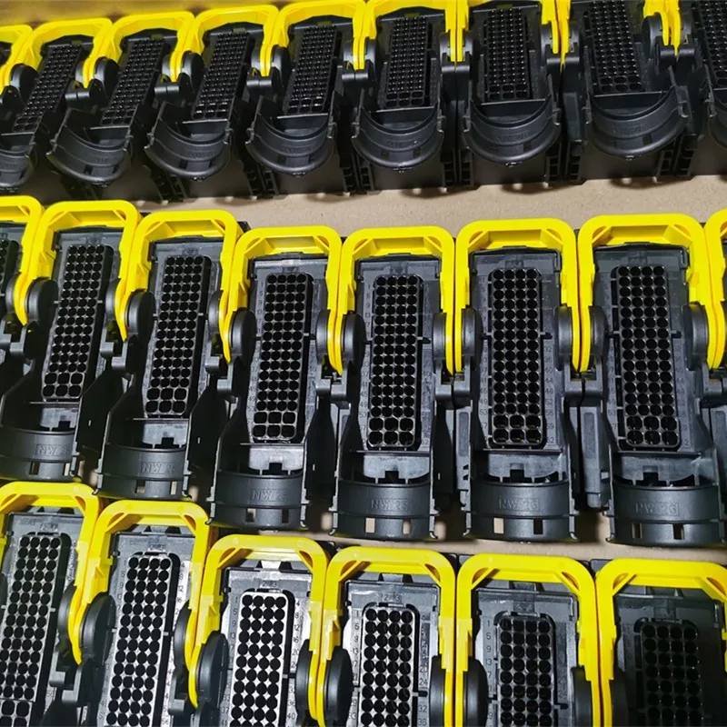 2pcs/lot RT0W01419SNHEC03 RT0W71210PNH03 1-1418883-1 1-2112035-1 12124634 1-2177053-2 2366494-1
2pcs/lot RT0W01419SNHEC03 RT0W71210PNH03 1-1418883-1 1-2112035-1 12124634 1-2177053-2 2366494-1