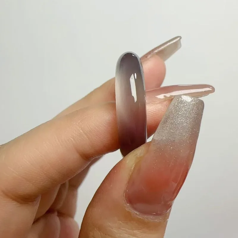 Natural Agate White Ice Ring, Fashionable and Exquisite, Small and Versatile.
Natural Agate White Ice Ring, Fashionable and Exquisite, Small and Versatile.