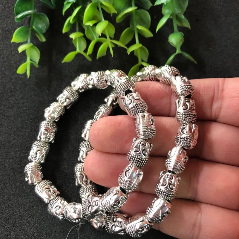 Antique Miao Silver Bracelet New Tibetan Silver Buddha Head Bracelet Retro Silver Jewelry Fashion Accessory
Antique Miao Silver Bracelet New Tibetan Silver Buddha Head Bracelet Retro Silver Jewelry Fashion Accessory