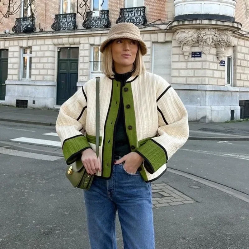 2024 Fashion Contrast Single Breasted Patchwork Quilted Coat Women Round Neck Pocket Thermal Jacket Autumn Ladies Casual Outwear
2024 Fashion Contrast Single Breasted Patchwork Quilted Coat Women Round Neck Pocket Thermal Jacket Autumn Ladies Casual Outwear