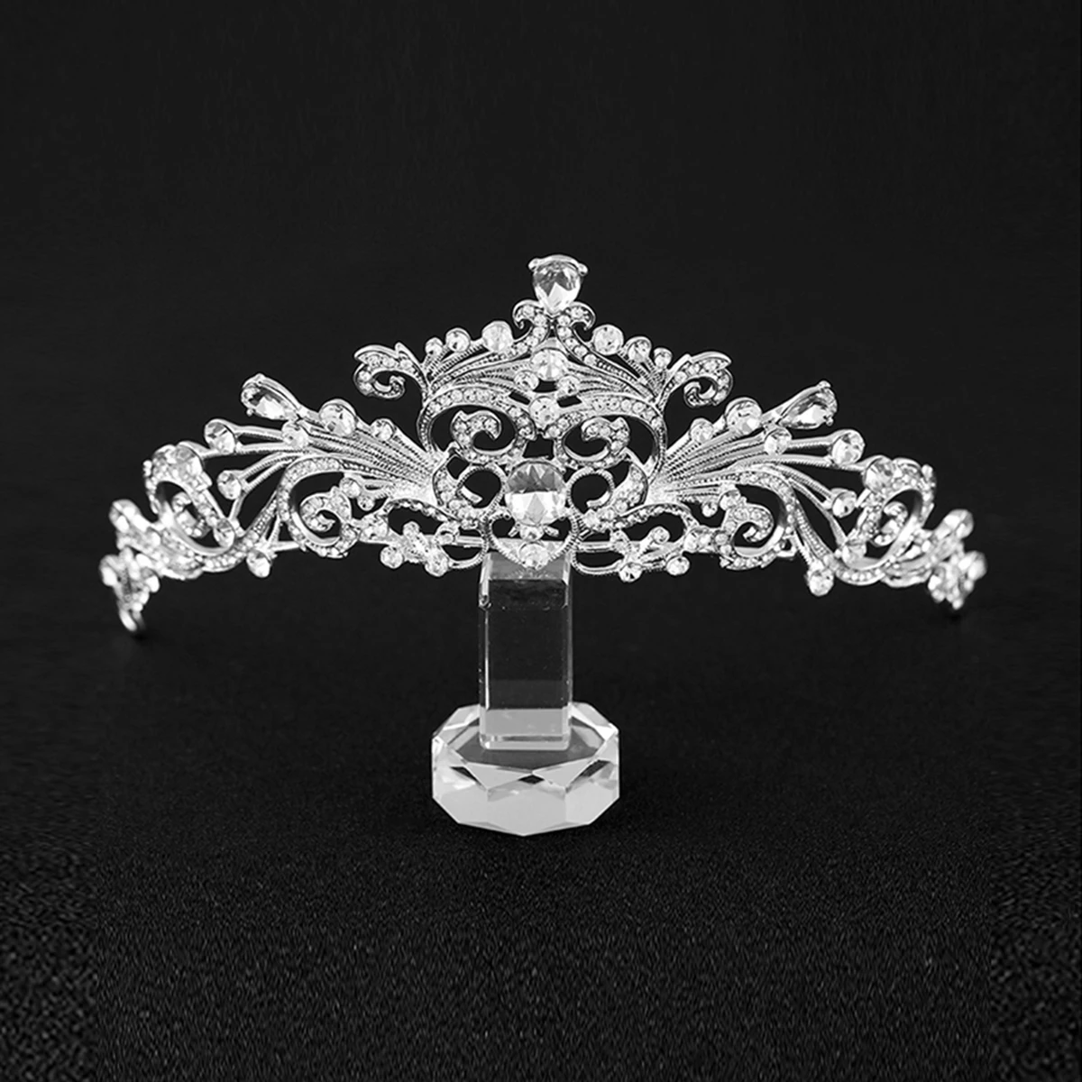 Crystal Rhinestone Tiara Headband Queen Wedding Tiaras Bridal Headpiece Prom Party Accessories Colorful Jewel Crown
Crystal Rhinestone Tiara Headband Queen Wedding Tiaras Bridal Headpiece Prom Party Accessories Colorful Jewel Crown