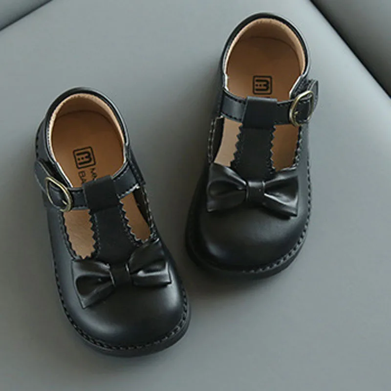 Children Bow Student Party Dance Shoe Kids T Strap Flat Shoes Spring Summer Leather Sandals Girls Princess Leather ShoesCSH1256
Children Bow Student Party Dance Shoe Kids T Strap Flat Shoes Spring Summer Leather Sandals Girls Princess Leather ShoesCSH1256