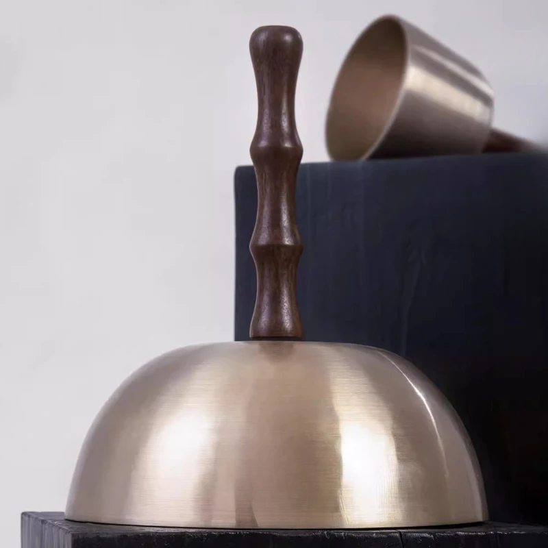 Meditation Handheld Singing Bowl Nepal Handmade Yoga Singing Bowl Sound Healing Bowls Copper Percussion Musical Instruments
Meditation Handheld Singing Bowl Nepal Handmade Yoga Singing Bowl Sound Healing Bowls Copper Percussion Musical Instruments