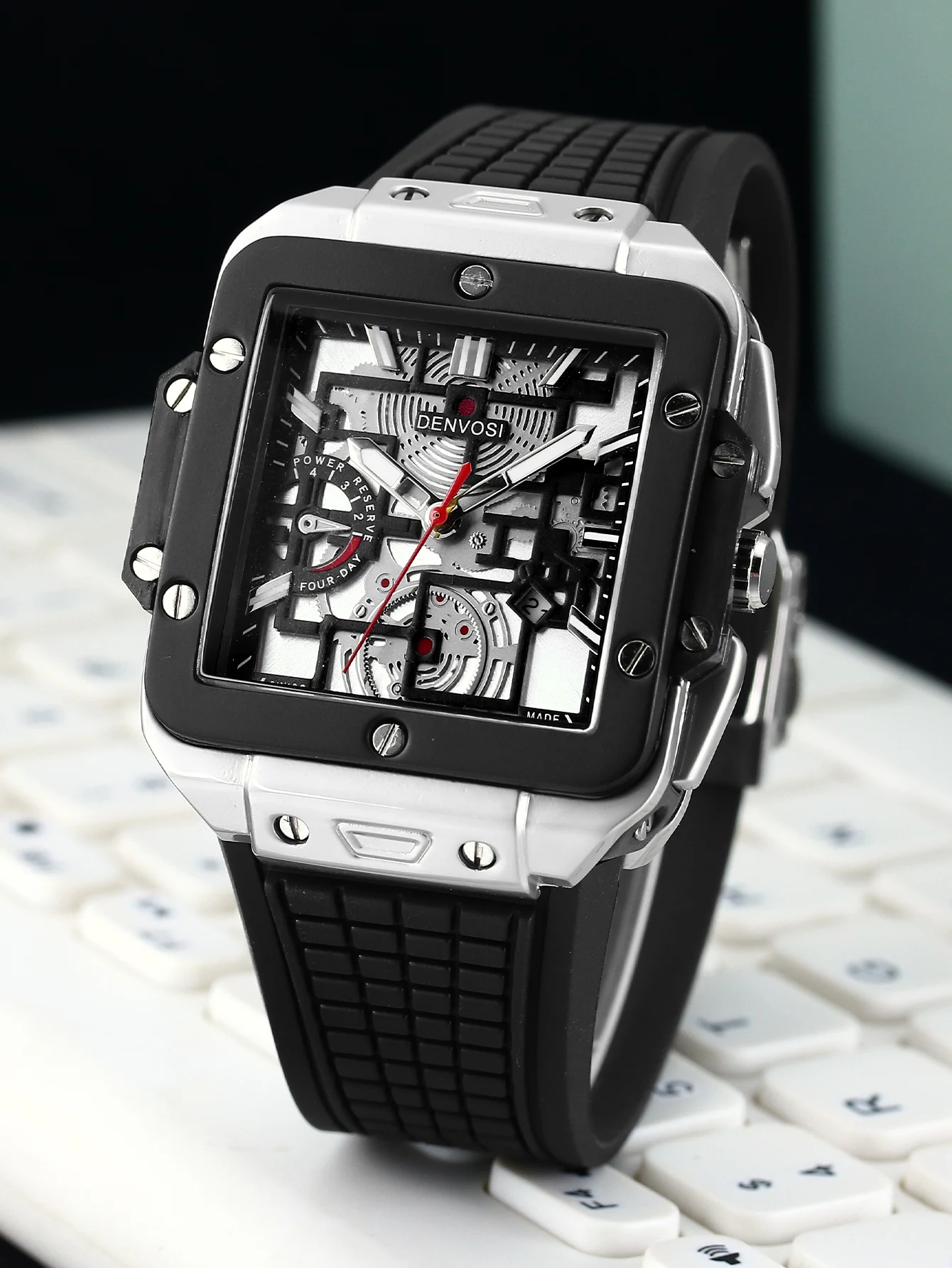 DENVOSI Square Hollow Mechanical Style Watch with Silicone Strap Trendy Men's Wristwatch
DENVOSI Square Hollow Mechanical Style Watch with Silicone Strap Trendy Men's Wristwatch