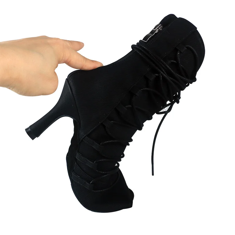 Venus lure, черные танцевальные ботильоны высокого качества по индивидуальному заказу, женская обувь на замшевой подошве, ботинки для танцев с открытым носком
Venus lure, черные танцевальные ботильоны высокого качества по индивидуальному заказу, женская обувь на замшевой подошве, ботинки для танцев с открытым носком