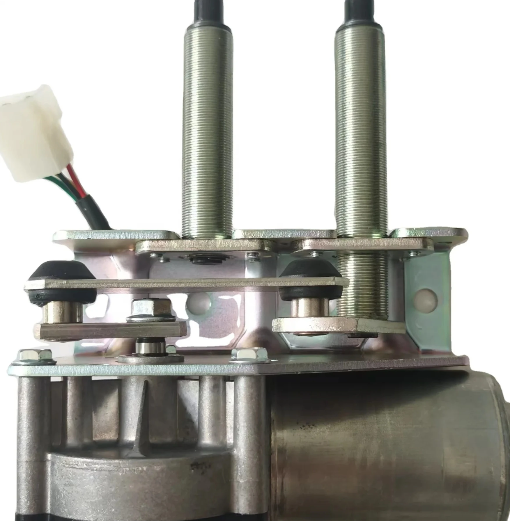 DCF 80-100 12V/24V front window wiper motor 923934.0097/924530.0051 is compatible with various vehicle models
DCF 80-100 12V/24V front window wiper motor 923934.0097/924530.0051 is compatible with various vehicle models