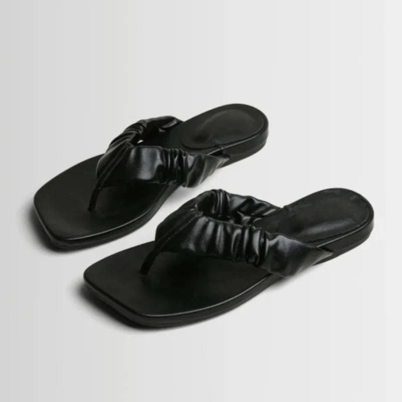 Flip-on Slippers for Women in Summer 2026 New Beach Sandals and Slippers
Flip-on Slippers for Women in Summer 2026 New Beach Sandals and Slippers