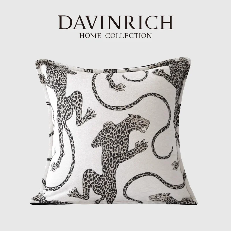DAVINRICH Royal Menagerie Collection Luxury Jacquard Pillow Covers Panthera White Chenille Cushion Case For Office Hotel Villa
DAVINRICH Royal Menagerie Collection Luxury Jacquard Pillow Covers Panthera White Chenille Cushion Case For Office Hotel Villa