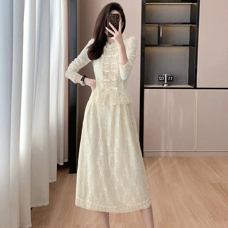 2023 Vintage Autumn Lace 2 Piece Set Elegant Women Stand Collar Bow Button Hollow Out Shirt Tops + High Waist Long Skirt Suit
2023 Vintage Autumn Lace 2 Piece Set Elegant Women Stand Collar Bow Button Hollow Out Shirt Tops + High Waist Long Skirt Suit