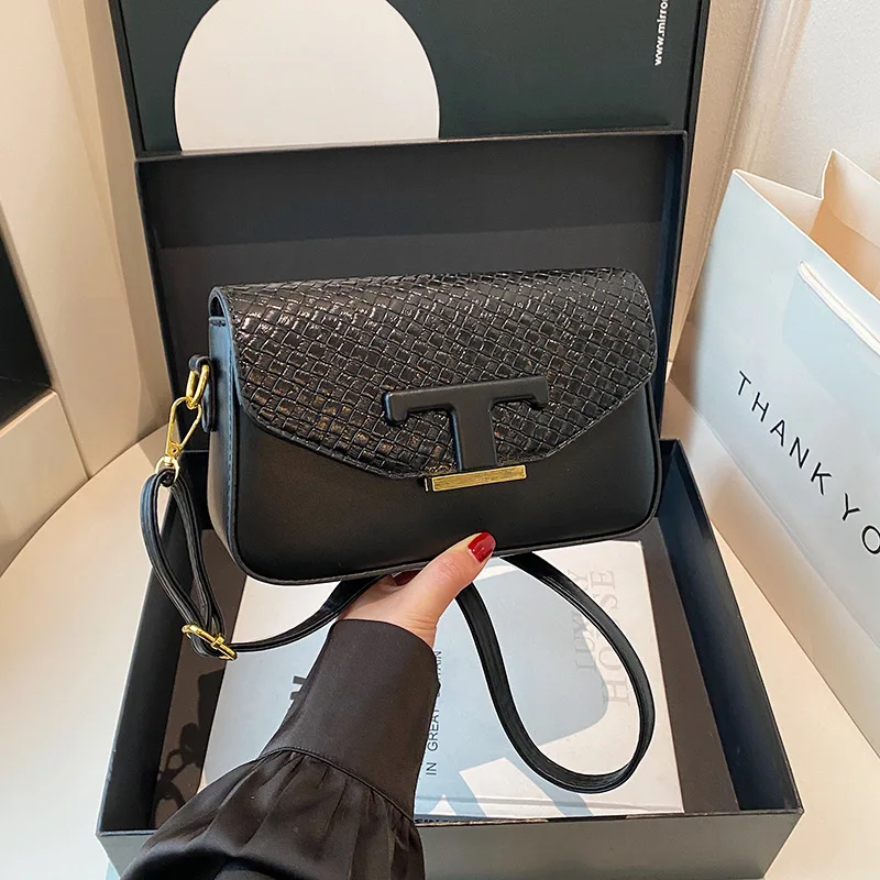 2025 Designer Saddle Bag - Premium Leather Crossbody Purse, Trendy Shoulder Bag for Women
2025 Designer Saddle Bag - Premium Leather Crossbody Purse, Trendy Shoulder Bag for Women