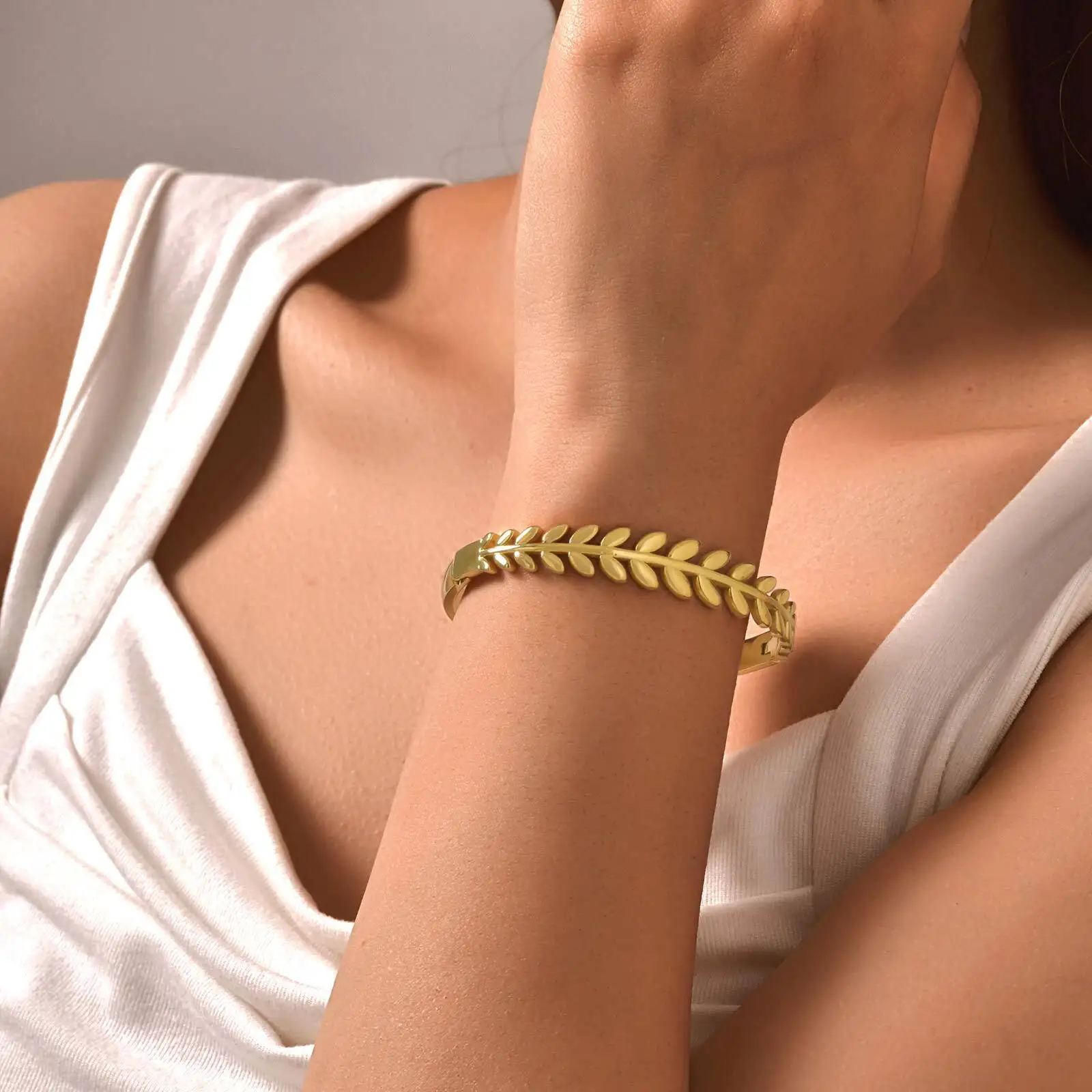 Stainless Steel Cuff Olive Tree Leaf Bangle Bracelet, Stackable 18k Gold Plated Bangle for Women Birthday Gift
Stainless Steel Cuff Olive Tree Leaf Bangle Bracelet, Stackable 18k Gold Plated Bangle for Women Birthday Gift
