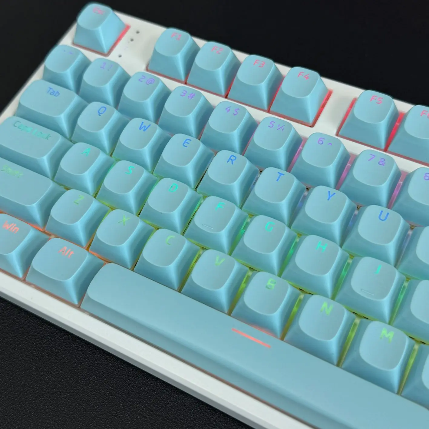 Translucent PBT Keycaps 117 Keys Double Shot Shine Through Keycaps oem Profile for Cherry MX Switches Keyboard
Translucent PBT Keycaps 117 Keys Double Shot Shine Through Keycaps oem Profile for Cherry MX Switches Keyboard