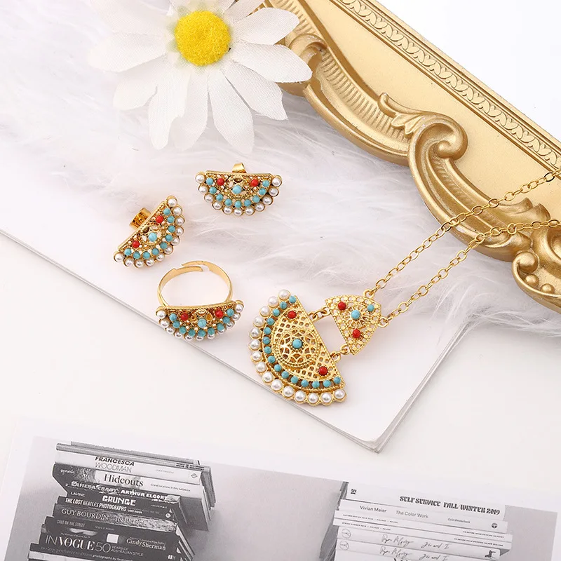 2023 New Fashion Gold Color 3 Piece Jewelry Earrings necklace ring pearl gem Set for Women Girls Trendy Jewelry Gifts
2023 New Fashion Gold Color 3 Piece Jewelry Earrings necklace ring pearl gem Set for Women Girls Trendy Jewelry Gifts