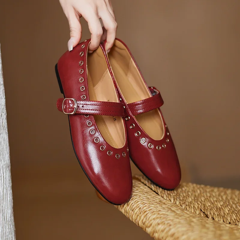 2025 new spring autumn women pumps natural leather 22-24.5cm cowhide+pigskin buckle Metal hollow out women shoes Mary Jane shoes
2025 new spring autumn women pumps natural leather 22-24.5cm cowhide+pigskin buckle Metal hollow out women shoes Mary Jane shoes
