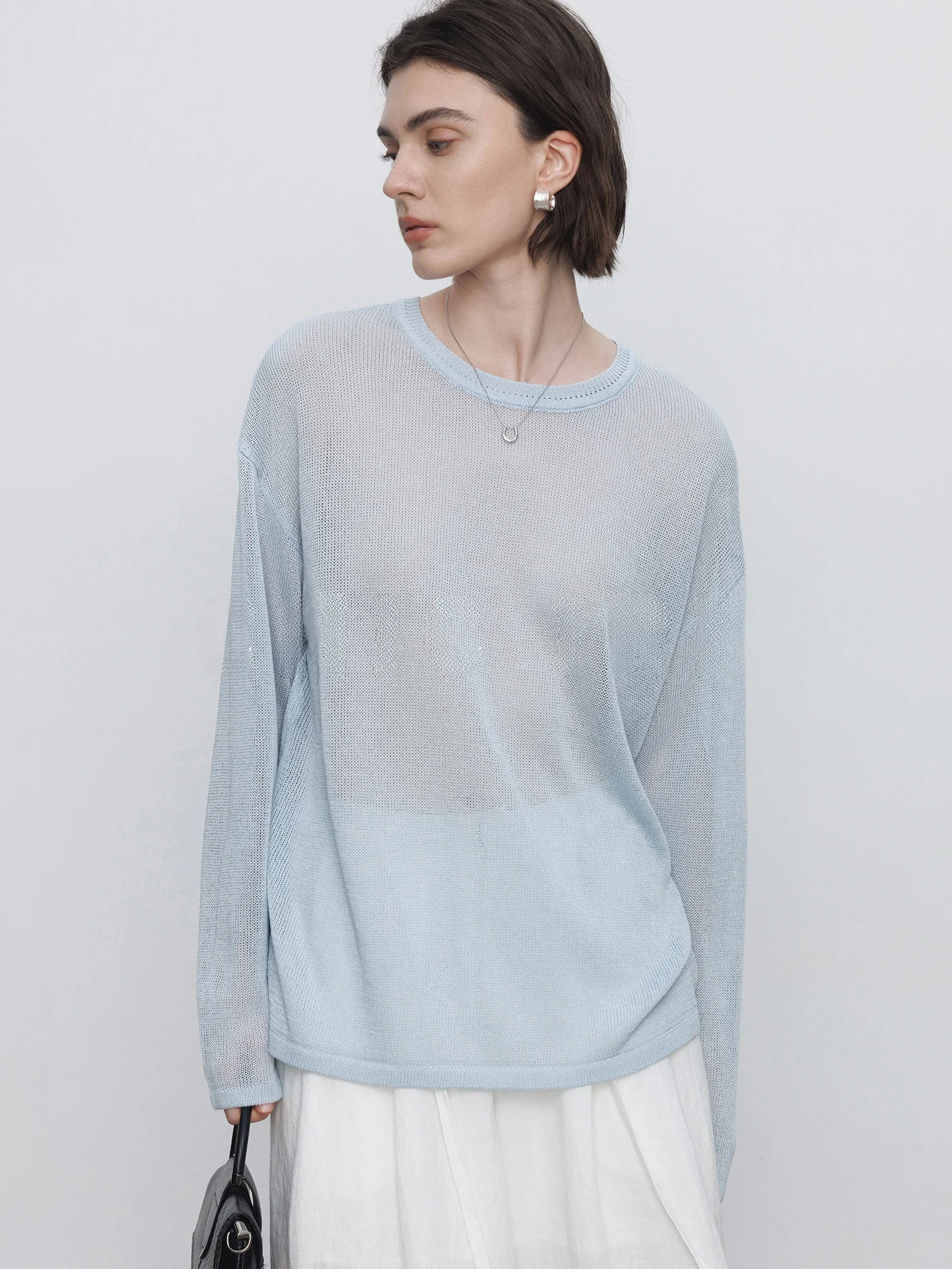 Loose Long Sleeve Knitted T-Shirt Women's Chic Transparent Casual Style round Neck Pullover Top for Spring Summer
Loose Long Sleeve Knitted T-Shirt Women's Chic Transparent Casual Style round Neck Pullover Top for Spring Summer