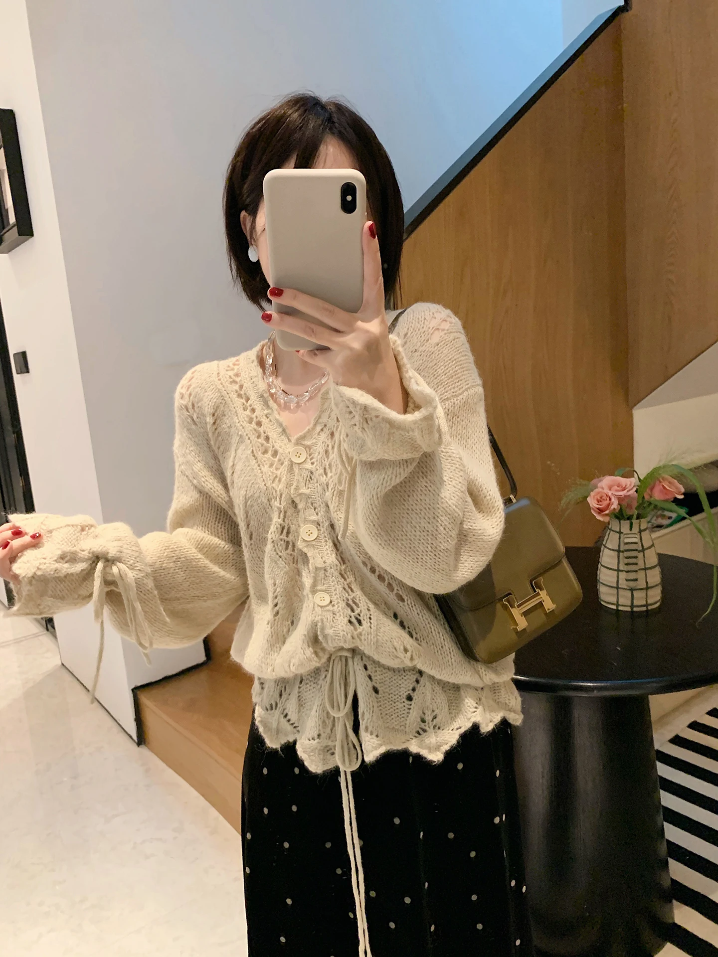 Misslady Vintage Hooked Floral Waist-Cinching V-Ne Women's Open Cardigan Knitwear Autumn Winter Ele New Sle Loose Fit
Misslady Vintage Hooked Floral Waist-Cinching V-Ne Women's Open Cardigan Knitwear Autumn Winter Ele New Sle Loose Fit