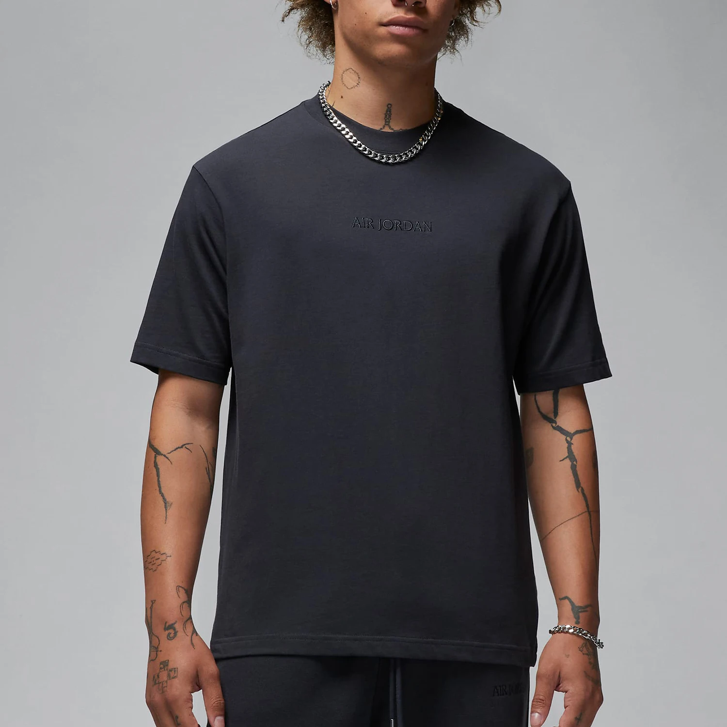 Nike genuine JORDAN men's simple round neck breathable sports short sleeved T-shirt FJ1970-045
Nike genuine JORDAN men's simple round neck breathable sports short sleeved T-shirt FJ1970-045