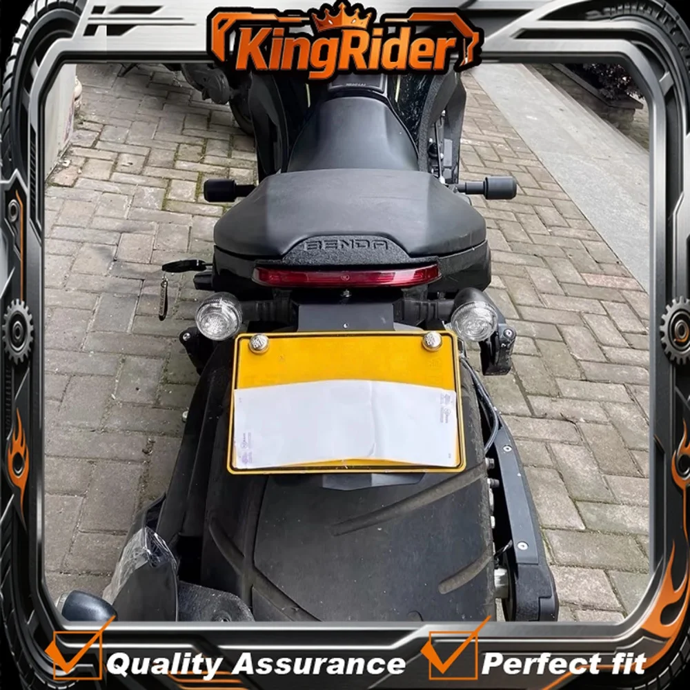 BENDA LFC 700 motorcycle modification: Short tail license plate holder repositioning, license plate holder retractable mudguard.
BENDA LFC 700 motorcycle modification: Short tail license plate holder repositioning, license plate holder retractable mudguard.
