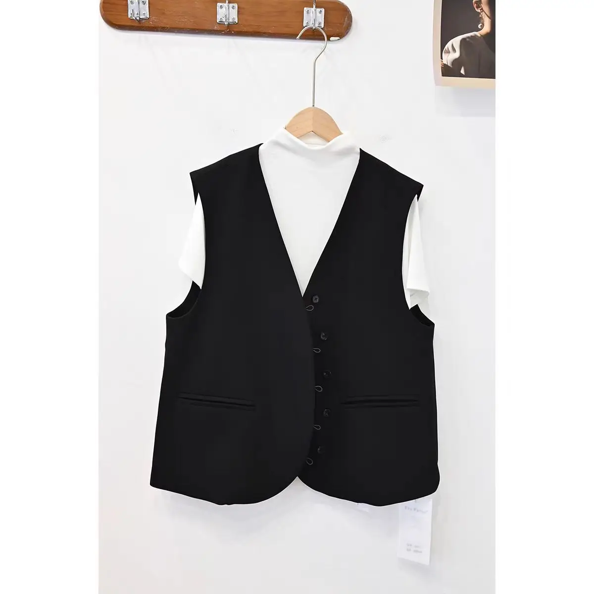 Slimming Women's Vest Spring Autumn Sleeveless V-neck Suit Outerwear Fashionable Belted Waist Design Casual Original Design
Slimming Women's Vest Spring Autumn Sleeveless V-neck Suit Outerwear Fashionable Belted Waist Design Casual Original Design