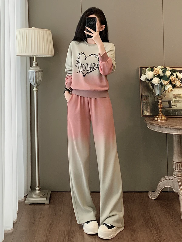 Fashionable Casual Women's Sweatshirt Wide Leg Pants Two Piece Set Age Defying Trendy Loose Feel Autumn Wear Long Sleeve roun...
Fashionable Casual Women's Sweatshirt Wide Leg Pants Two Piece Set Age Defying Trendy Loose Feel Autumn Wear Long Sleeve roun...