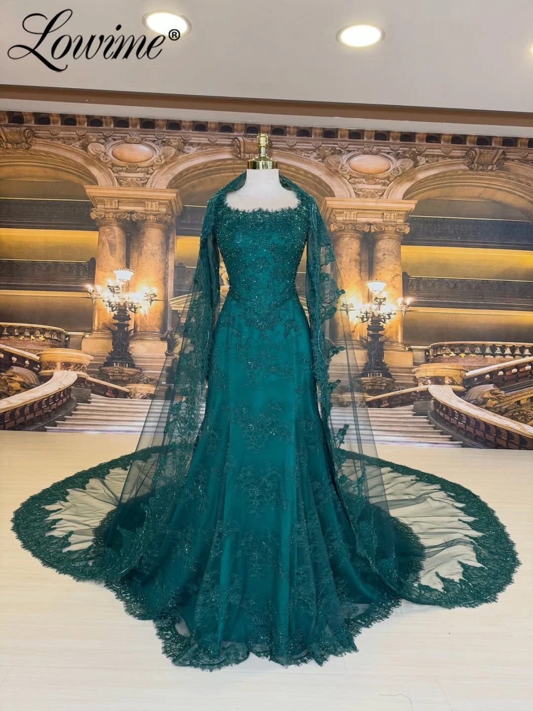 Vintage Lace Emerald Green Long Sleeve Evening Dresses With Overskirt Arabic Ceremony Prom Dress Customized Mermaid Party Gowns
Vintage Lace Emerald Green Long Sleeve Evening Dresses With Overskirt Arabic Ceremony Prom Dress Customized Mermaid Party Gowns