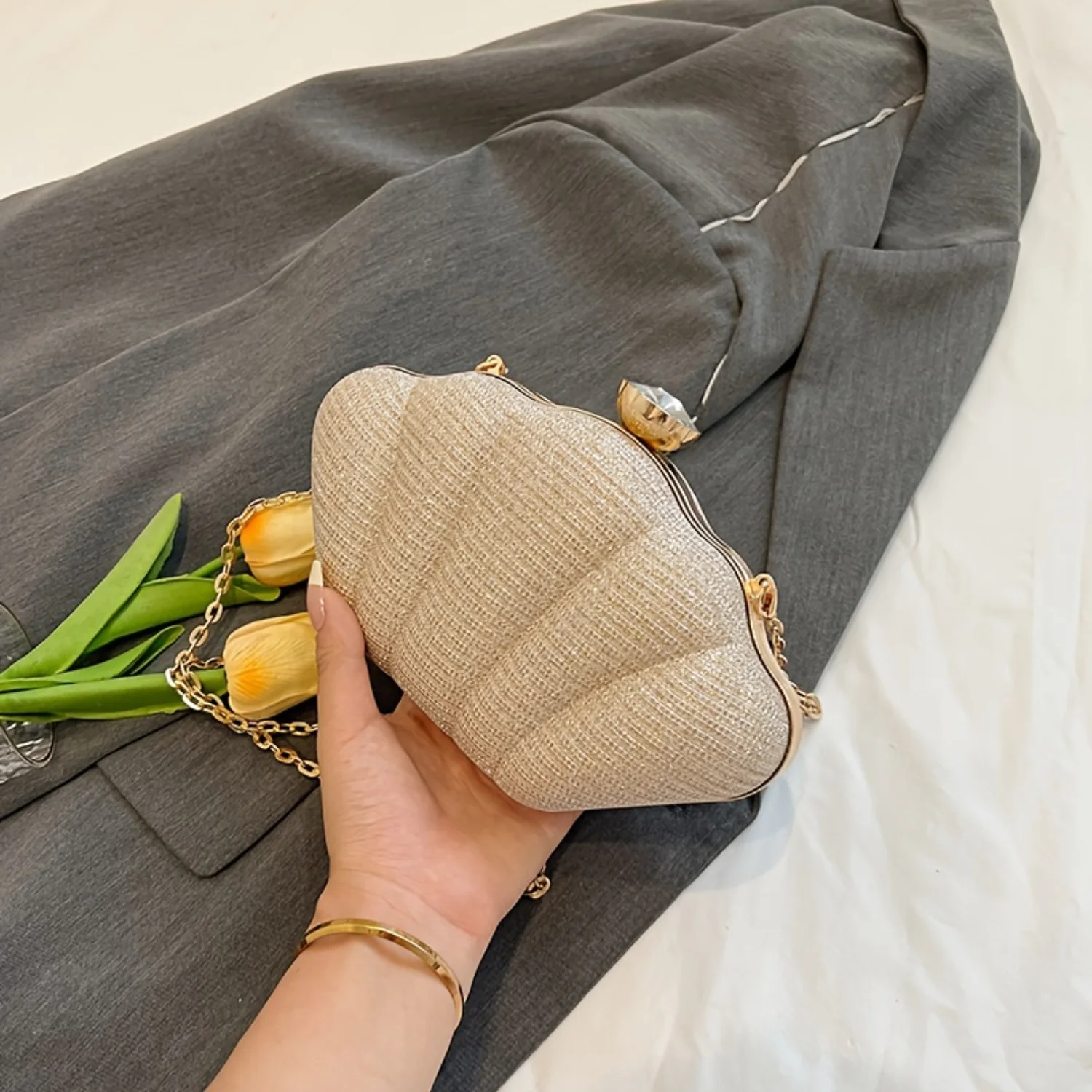Shell Shape Evening Bag, Glitter Rhinestone Dinner Clutch for Party, Prom, Wedding - Carnaval Perfect
Shell Shape Evening Bag, Glitter Rhinestone Dinner Clutch for Party, Prom, Wedding - Carnaval Perfect