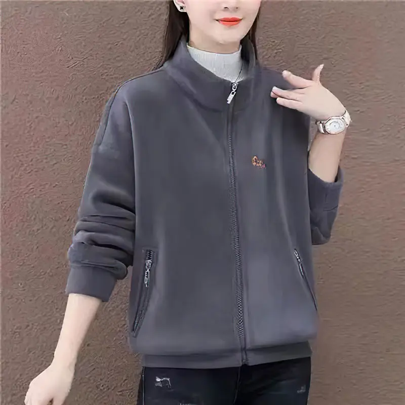 Cardigan Zipper Loose Jacket Autumn Winter New Middle-aged Mother Korean Style Plus Velvet Warm Sweatshirt for Women
Cardigan Zipper Loose Jacket Autumn Winter New Middle-aged Mother Korean Style Plus Velvet Warm Sweatshirt for Women