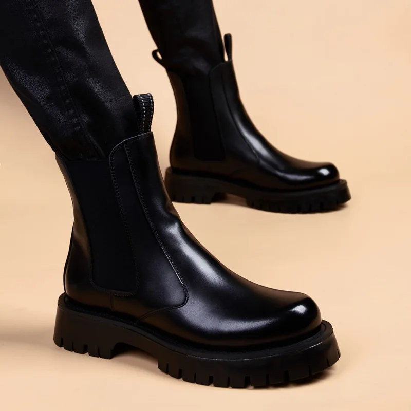 Chelsea boots men's autumn breathable trend high top leather boots chimney boots youth British thick boots men
Chelsea boots men's autumn breathable trend high top leather boots chimney boots youth British thick boots men