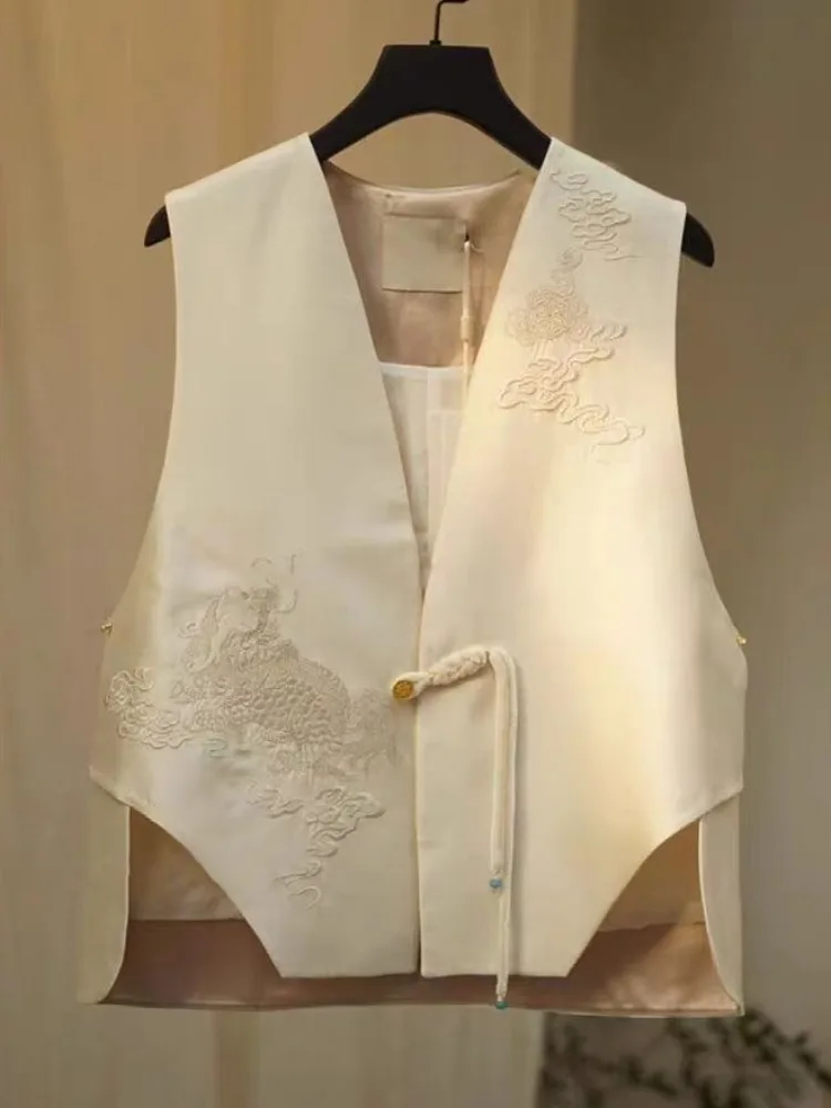 Elegant White Embroidered Vest Women's Summer Fashionable Sleeveless Top Commute Style V-Neck Single Button Regular Length
Elegant White Embroidered Vest Women's Summer Fashionable Sleeveless Top Commute Style V-Neck Single Button Regular Length