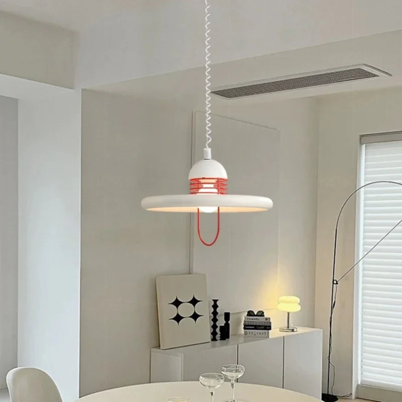 Современная креативная художественная люстра из железа с LED-подсветкой, роскошный декоративный подвесной светильник для виллы, спальни, фойе, осветительные приборы.
Современная креативная художественная люстра из железа с LED-подсветкой, роскошный декоративный подвесной светильник для виллы, спальни, фойе, осветительные приборы.